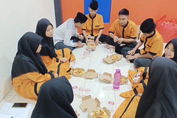Yuk Sedekah Bantu Yatim Buka Puasa Senin Kamis